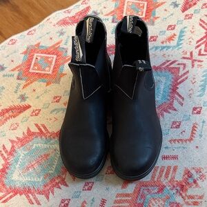 Blundstone Women's Black Ankle Booties